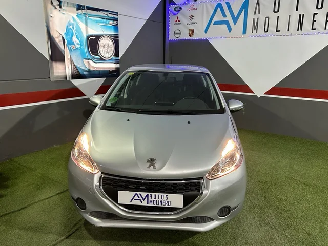 Peugeot 208 2014