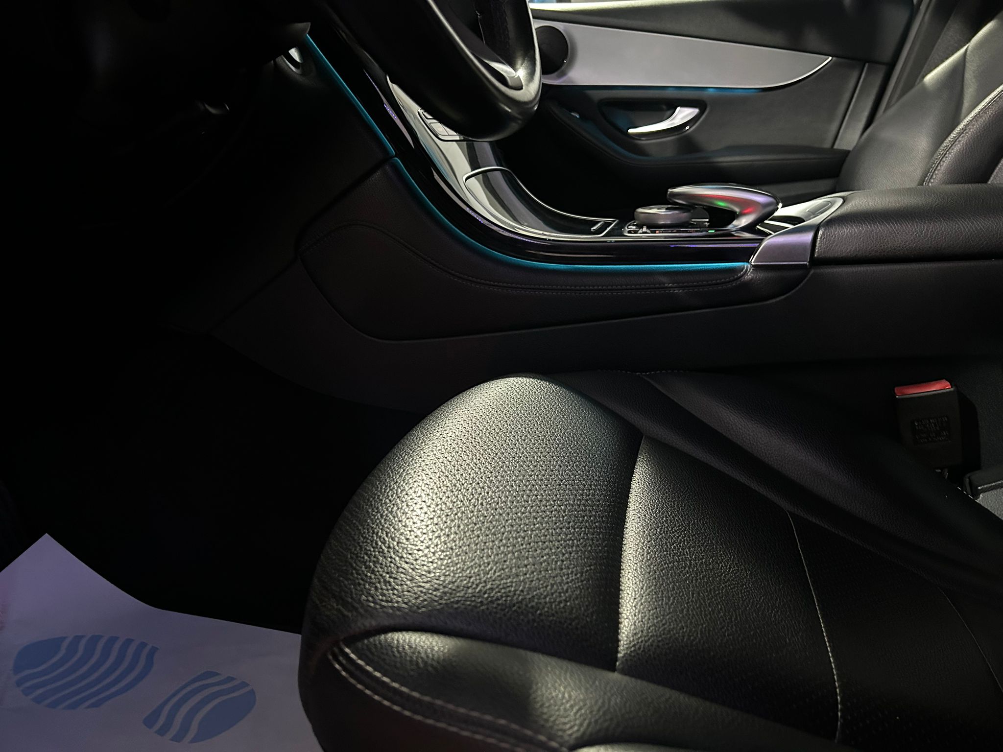 fdbb882e-5d17-41f1-a49b-8b4722b2e3a0