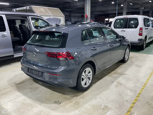 Volkswagen Golf 2021